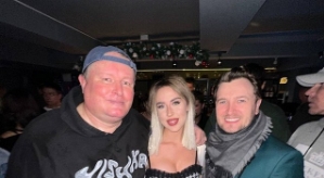 Кенели Сайкс провела вечер в компании экс-участников Дома-2