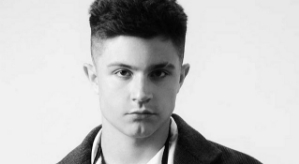 Никита Гуранда следит за питанием Кристины Филенковой