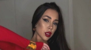 Алёна Савкина отметила день рождения в кругу семьи