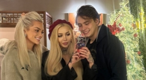 Клава Безверхова: Рома познакомил меня с семьёй