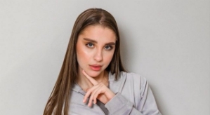 Катя Квашникова контролирует интимную жизнь своего парня