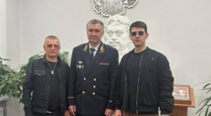 Дмитрий Дмитренко спел для курсантов Кадетского корпуса