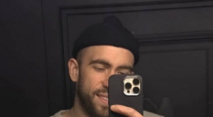 Фанатки Игоря Григорьева готовы помочь ему купить квартиру