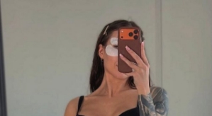 Алёна Савкина рада, что старший сын помогает ей по хозяйству